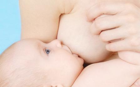 宠物拉布拉多什么时候断奶好？（探究拉布拉多断奶时间的重要性与注意事项）